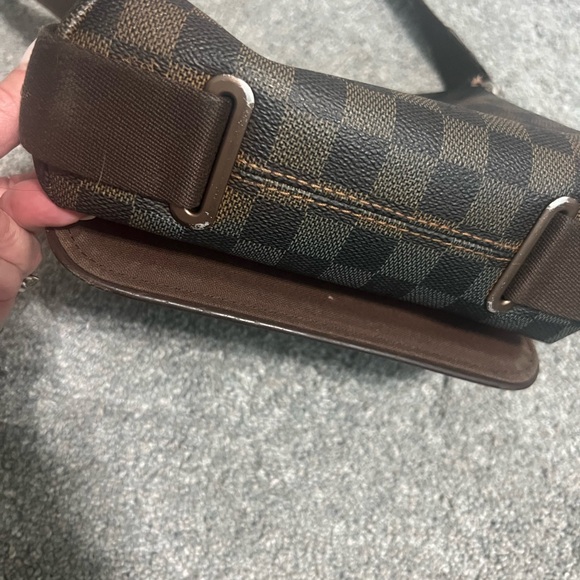 Authentic Louis Vuitton Damier Ebene messenger crossbody bag - & key holder - Picture 7 of 14